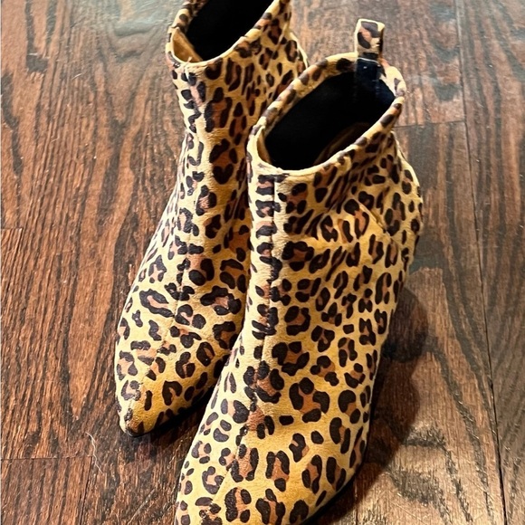 BC-Born in California-Vegan Leopard Print Ankle Boots - Size 7.5 - Picture 3 of 11